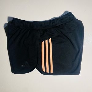 Adidas shorts 🩳 🖤✨✨